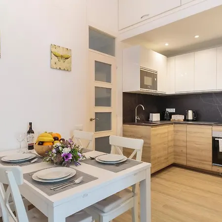 Sagrada Familia Apartment Barcellona Esterno foto